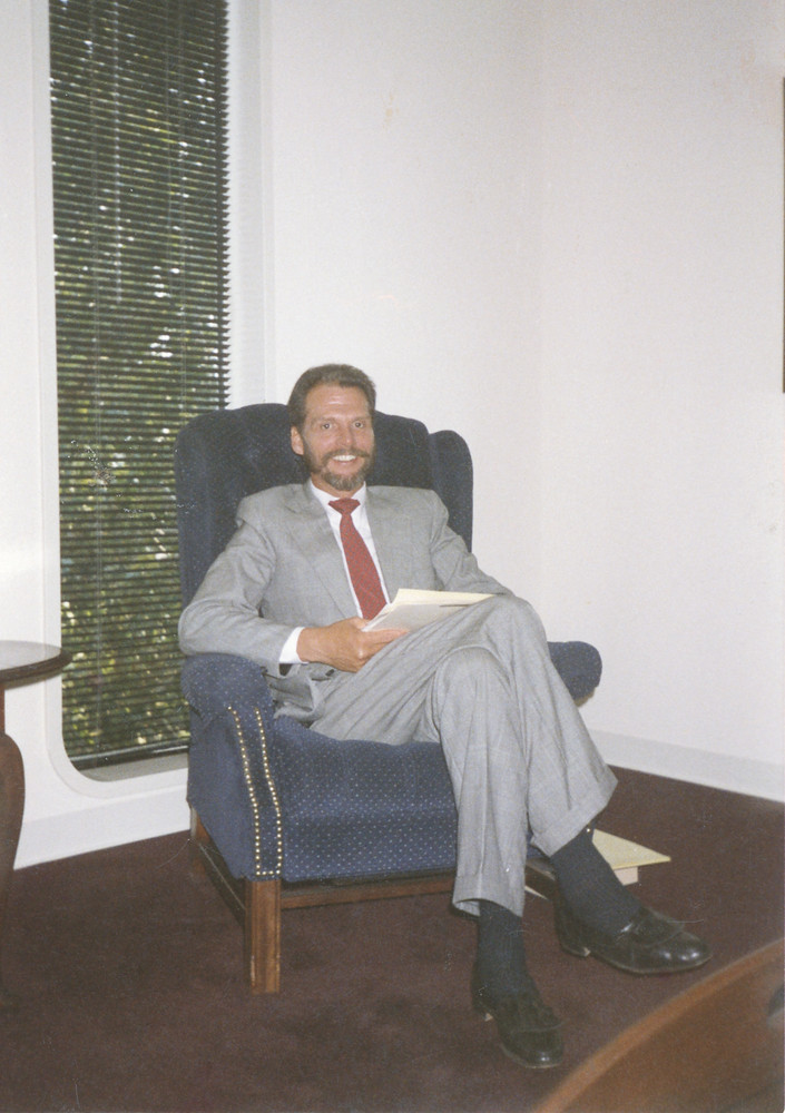 Dr. Minor W. Gordon
